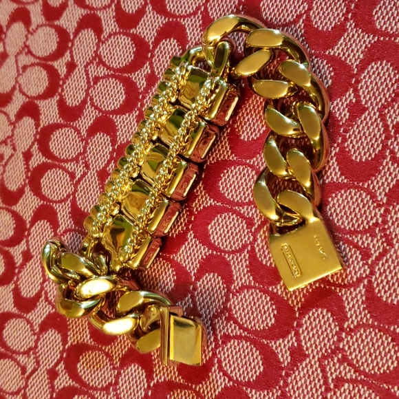 Lady in Red/ Beautiful - Picture 4 of 7